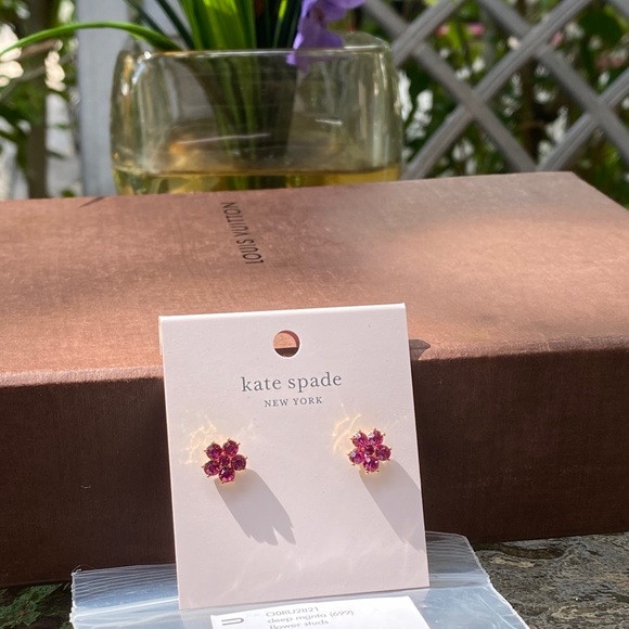 Kate Spade Pink Magenta Flower Earrings NWT - Picture 11 of 16